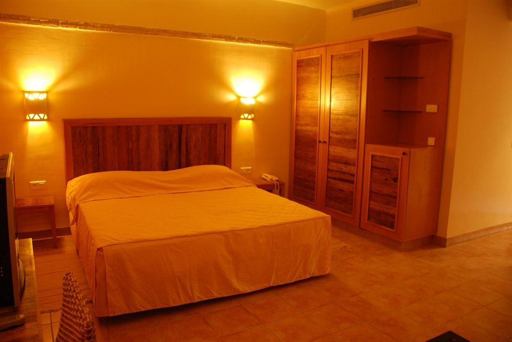 Hotel Sahara 4*